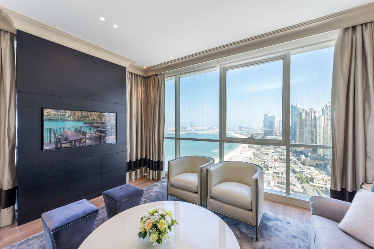 Luxury Living With Sea View And Private Beach In Jbr By Deluxe Holiday Homes Dubai