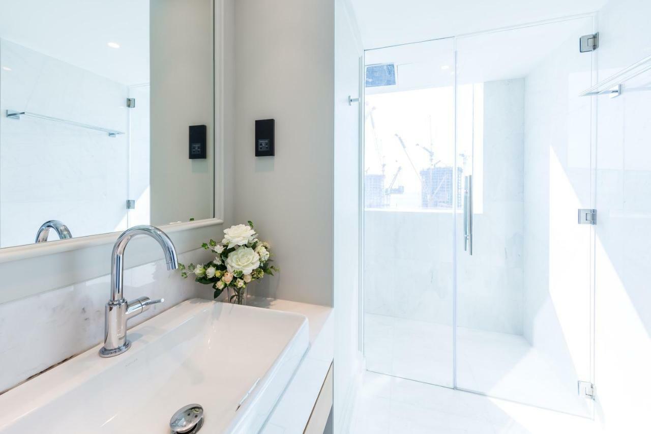 Luxury Living With Sea View And Private Beach In Jbr By Deluxe Holiday Homes Apartment Dubai