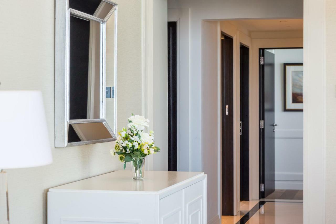 Luxury Living With Sea View And Private Beach In Jbr By Deluxe Holiday Homes Apartment